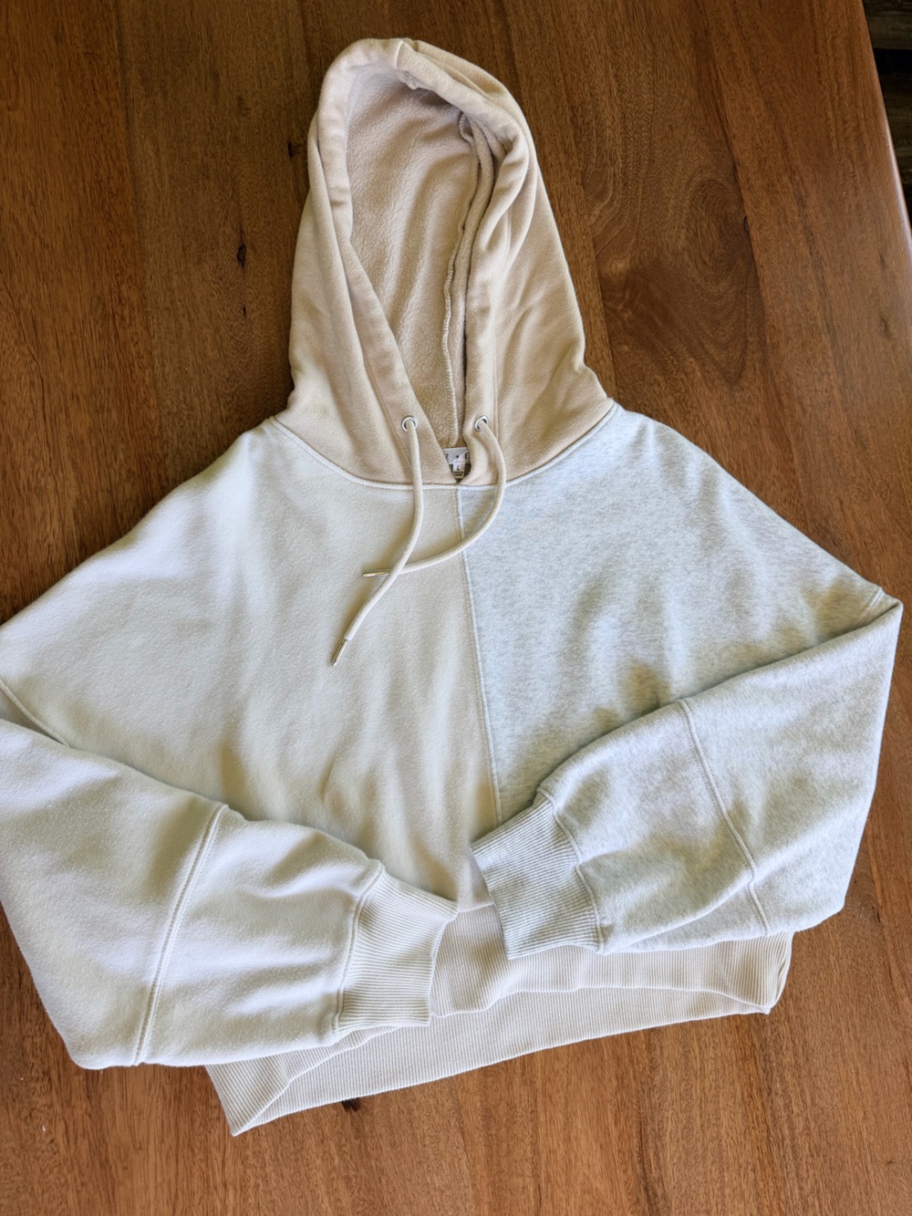 Women's Two-Tone Cropped Hoodie Sweater - Cream & Light Gray